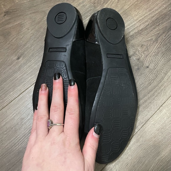 Cute black flats - Picture 4 of 4